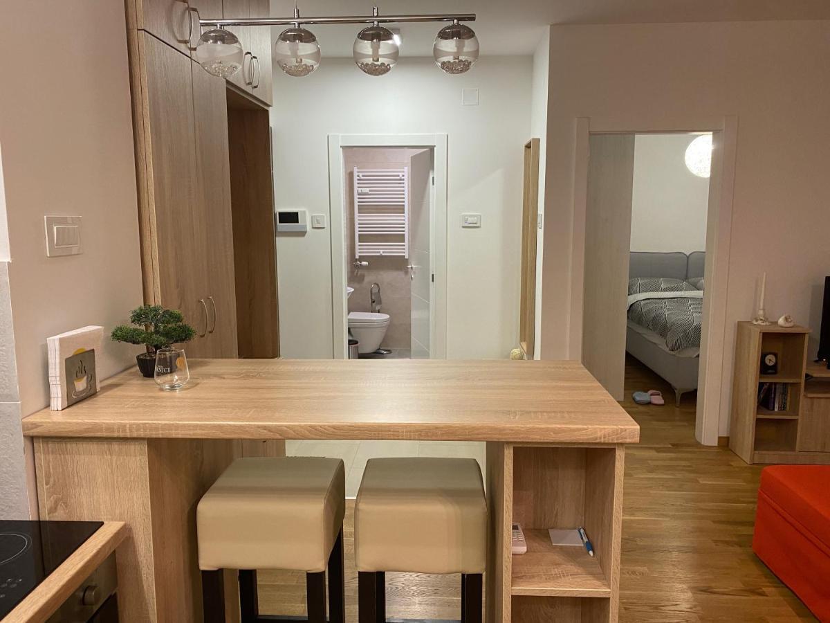 Lux Advent Apartment 苏博蒂察 外观 照片