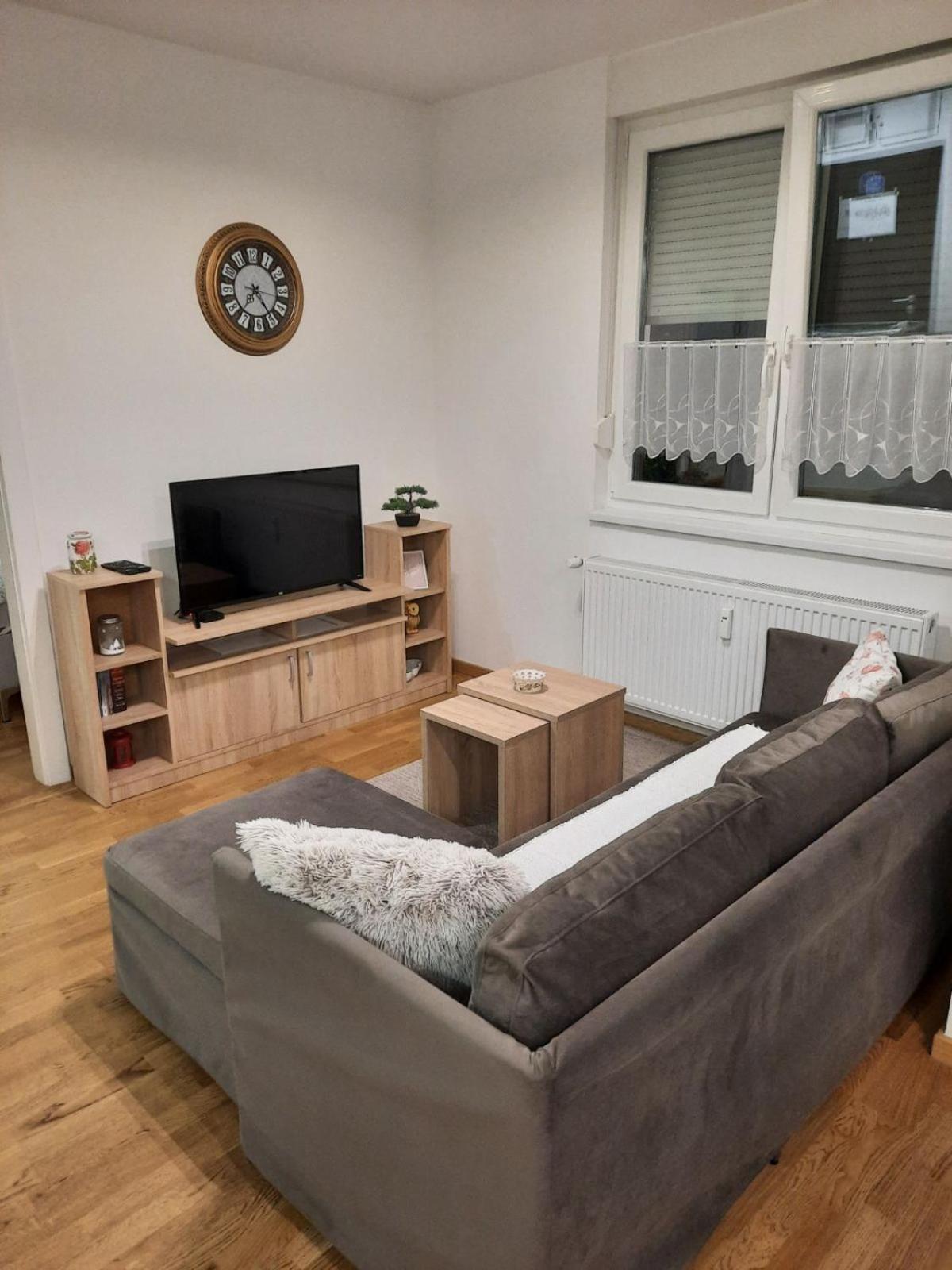 Lux Advent Apartment 苏博蒂察 外观 照片